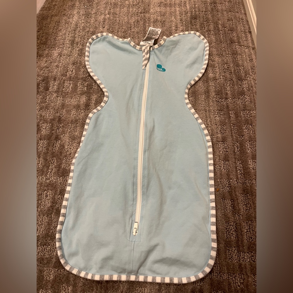 Newborn Love to dream sleep sack in excellent condition